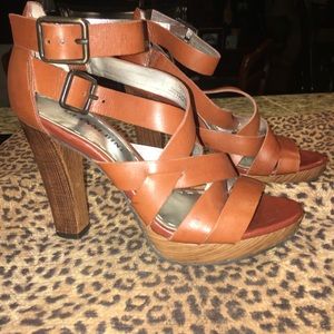 Stylish platform sandals for all seasons!